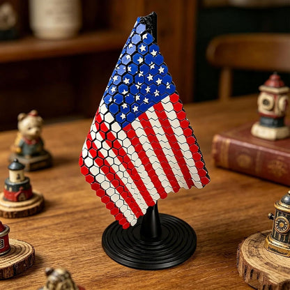🇺🇸 Flag Chain Mail Patriotic Desk Decor