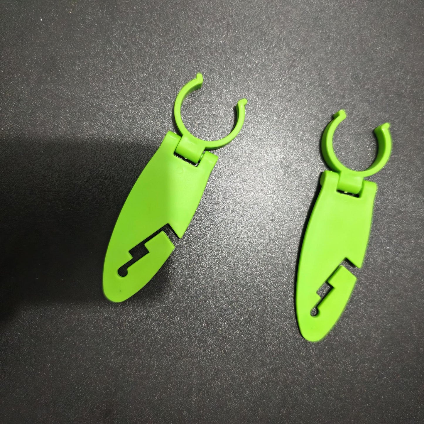 🛶 Universal Paddle Clips – Secure & Convenient Paddle Storage 🎣 for Kayaks & Paddle Boards 🏕️