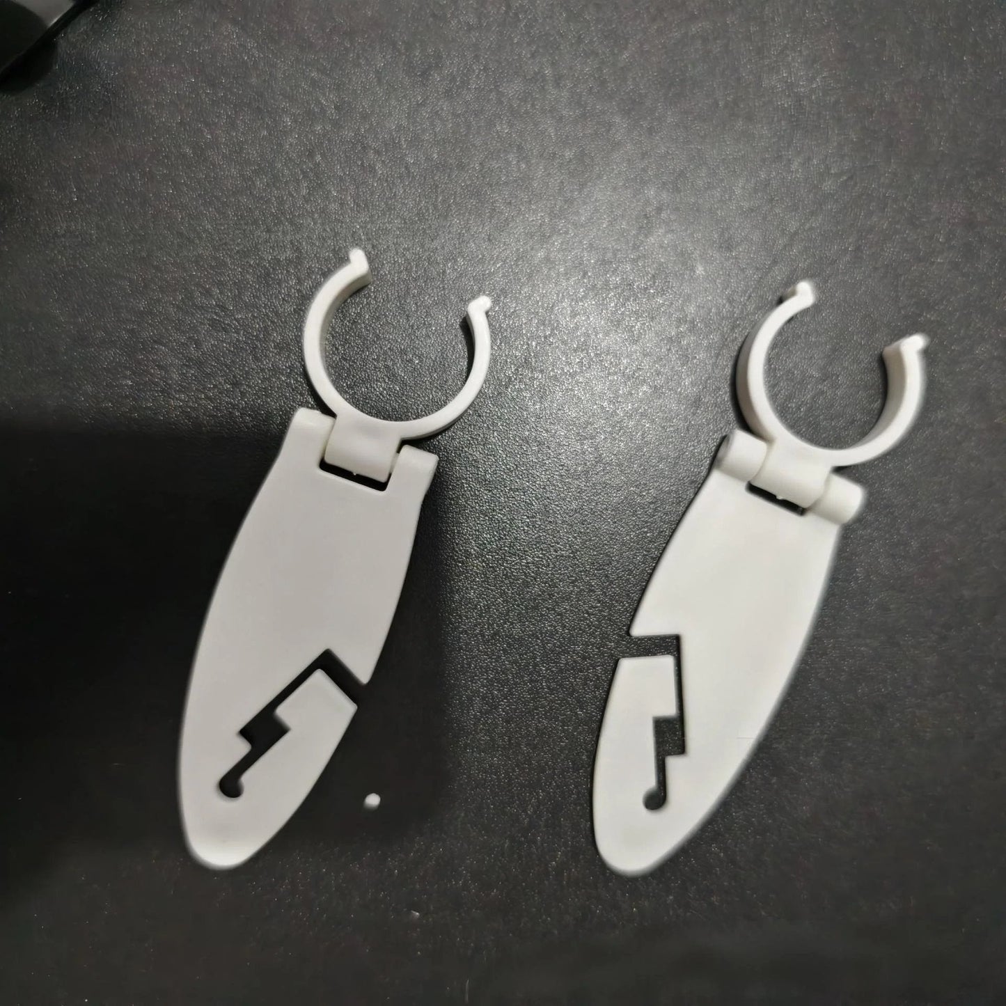🛶 Universal Paddle Clips – Secure & Convenient Paddle Storage 🎣 for Kayaks & Paddle Boards 🏕️